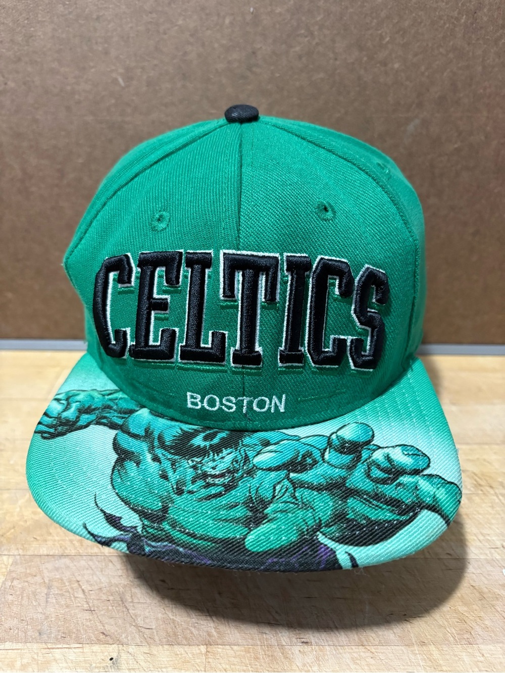 Rare VTG Starter Hulk x celtics snapback hat